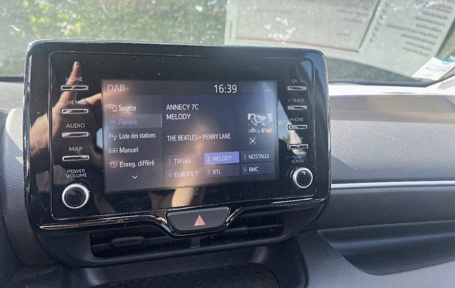 Choisissez votre toyota yaris chez CarGo Flex