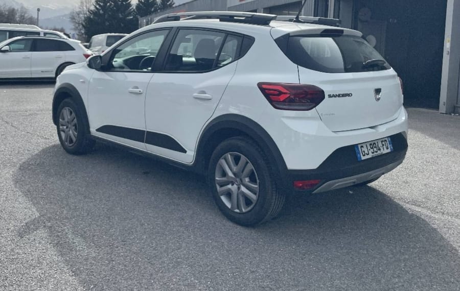 Choisissez votre dacia sandero chez CarGo Flex