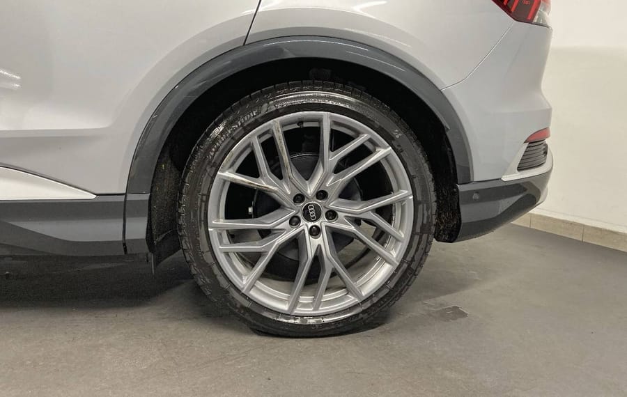 Choisissez votre audi q4electrique chez CarGo Flex