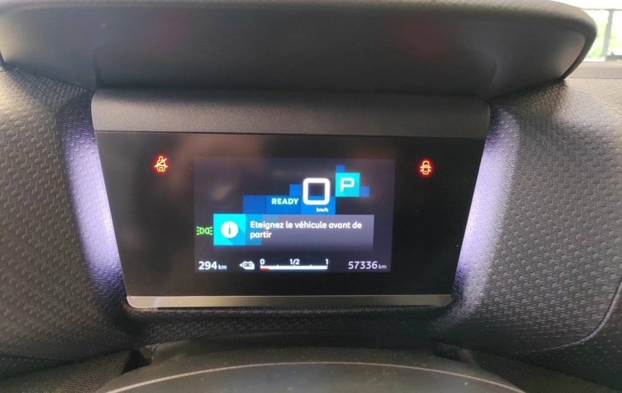 Choisissez votre citroen c4electrique chez CarGo Flex