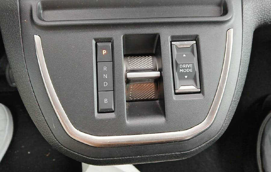 Choisissez votre toyota proacecombielectrique chez CarGo Flex