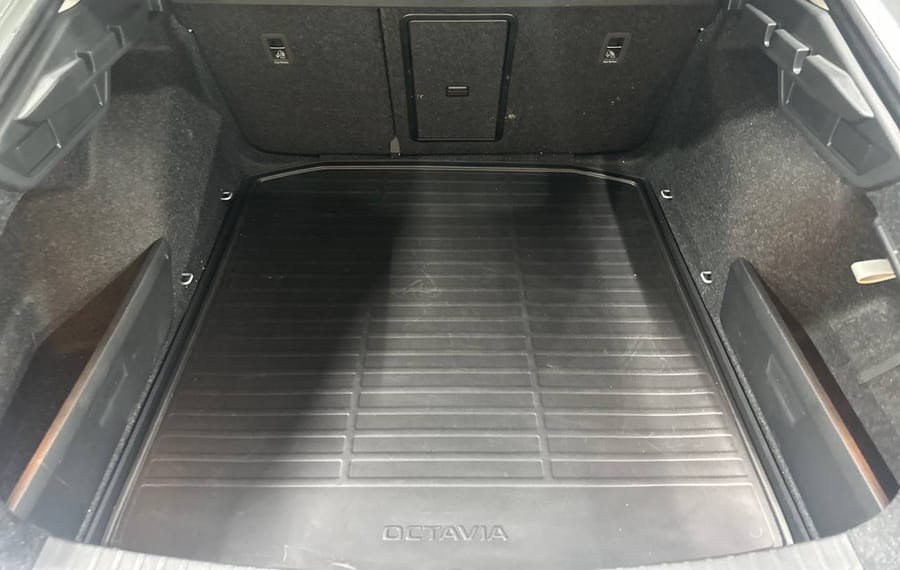 Choisissez votre skoda octavia chez CarGo Flex