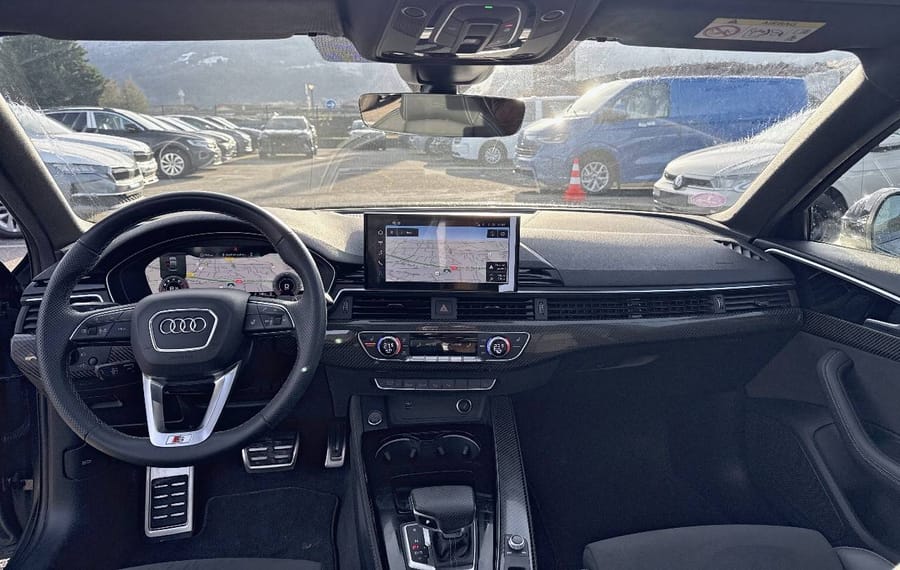 Choisissez votre audi a4 chez CarGo Flex