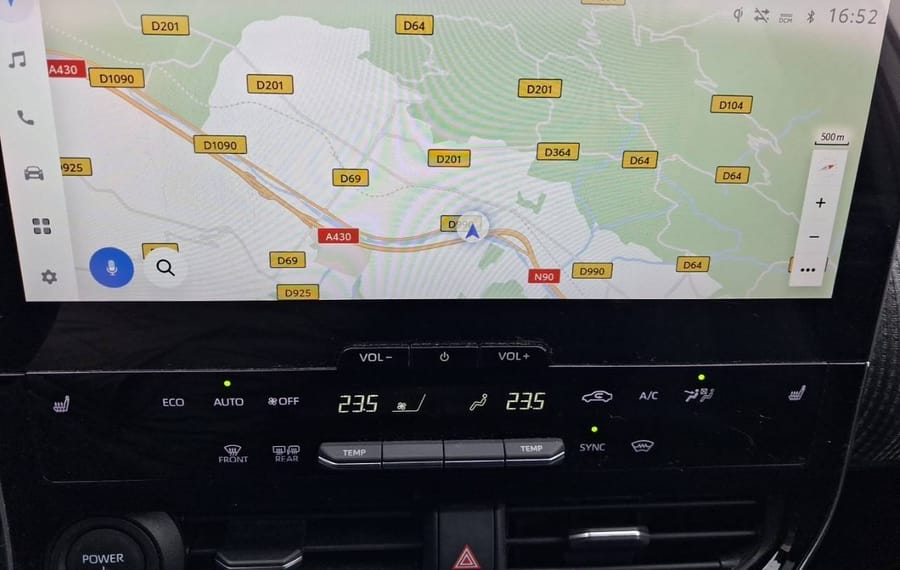 Choisissez votre toyota bz4xelectrique chez CarGo Flex