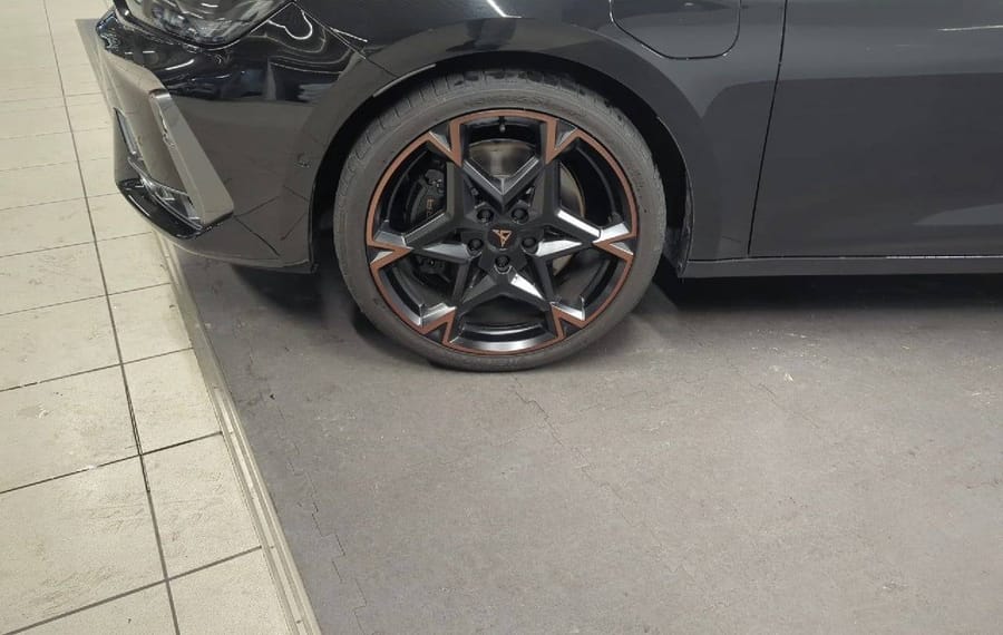 Choisissez votre cupra leon chez CarGo Flex