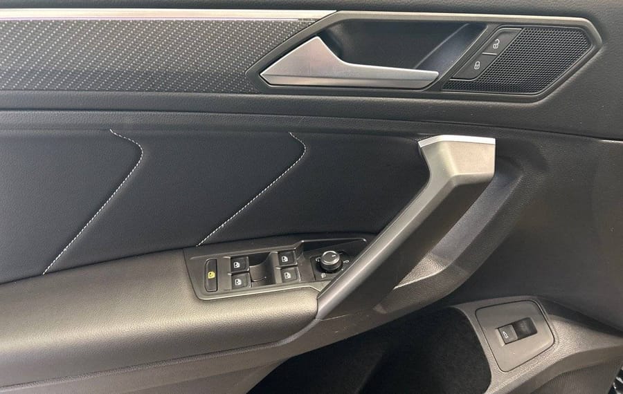 Choisissez votre volkswagen tiguanallspace chez CarGo Flex