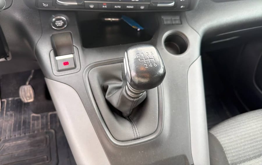 Choisissez votre toyota proacecityverso chez CarGo Flex