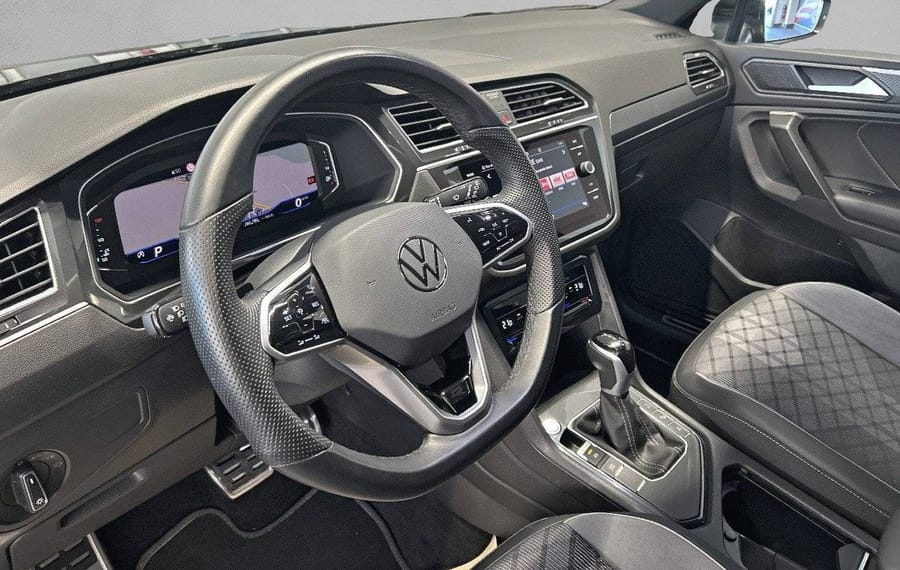 Choisissez votre volkswagen tiguanallspace chez CarGo Flex