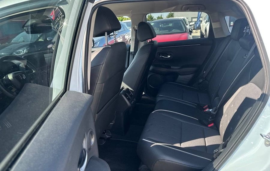 Choisissez votre honda zrv chez CarGo Flex