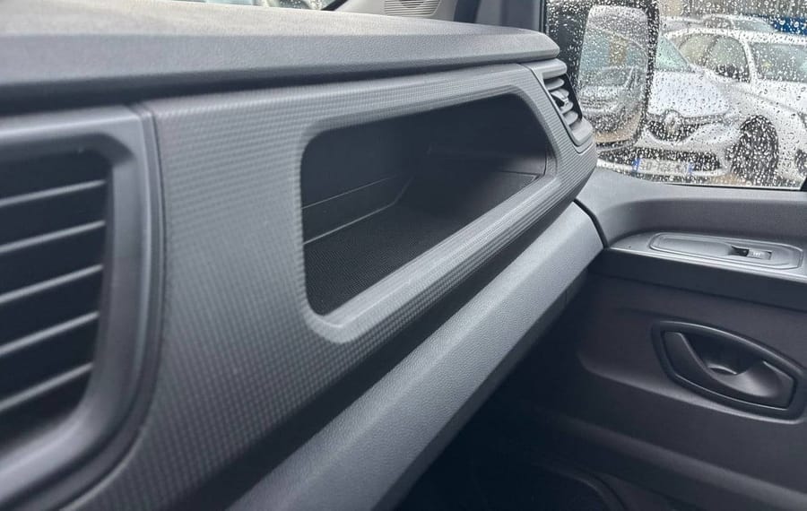 Choisissez votre renault traficcombi chez CarGo Flex