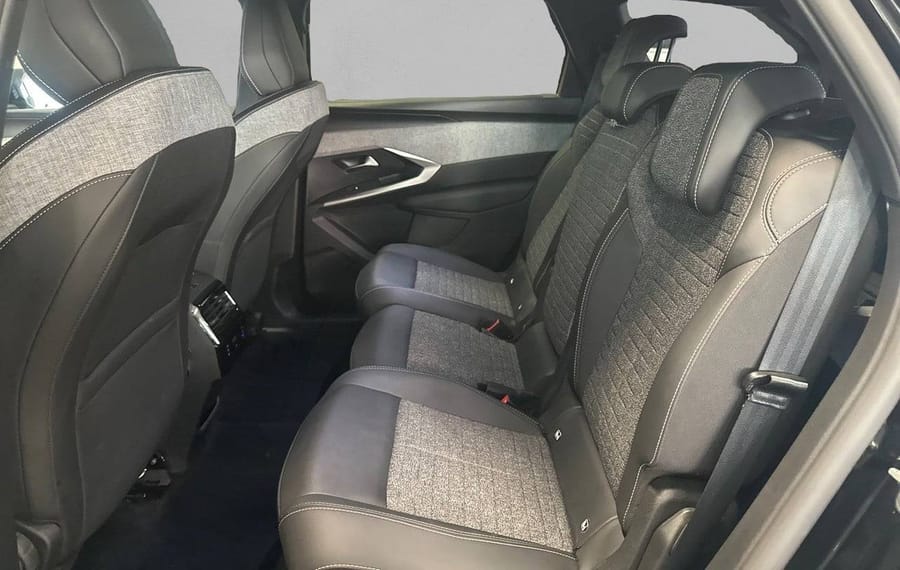 Choisissez votre peugeot 5008 chez CarGo Flex