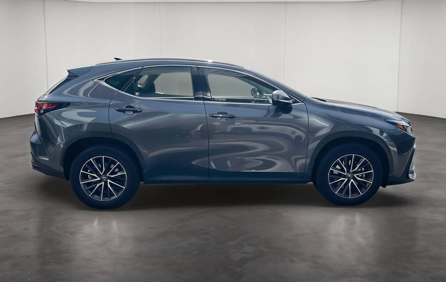 Choisissez votre lexus nx chez CarGo Flex