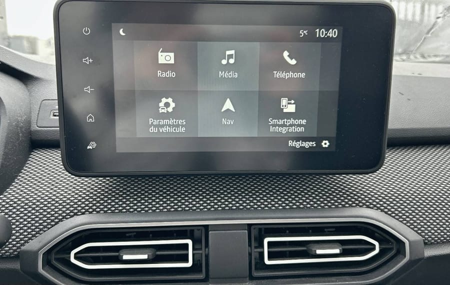 Choisissez votre dacia sandero chez CarGo Flex