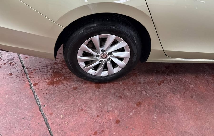 Choisissez votre skoda superbbreak chez CarGo Flex