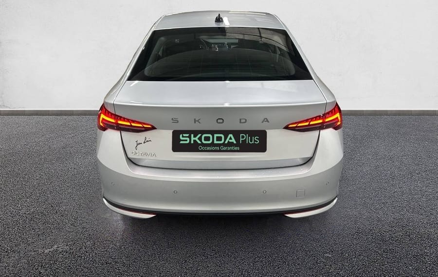 Choisissez votre skoda octavia chez CarGo Flex