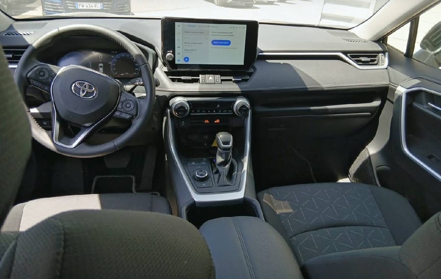 Choisissez votre toyota rav4 chez CarGo Flex