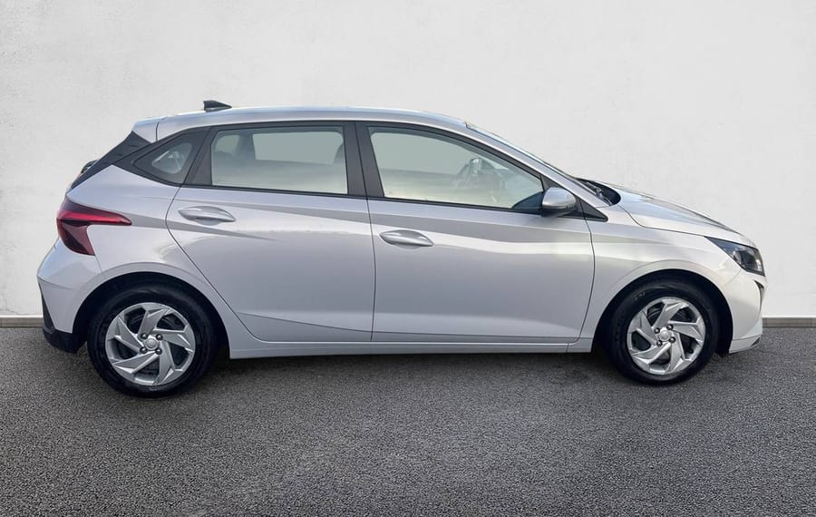 Choisissez votre hyundai i20 chez CarGo Flex