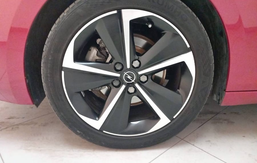 Choisissez votre opel astra chez CarGo Flex