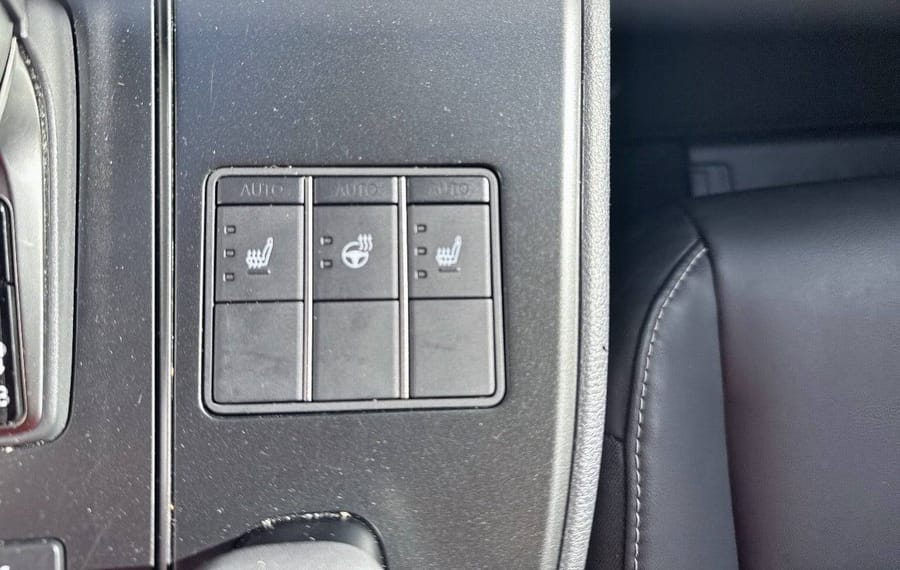 Choisissez votre lexus ux chez CarGo Flex