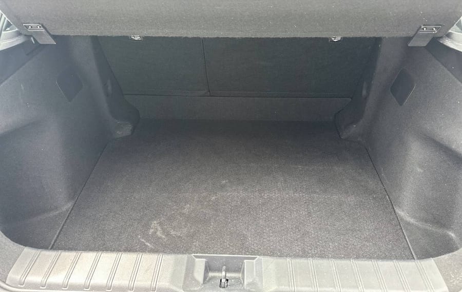 Choisissez votre lexus lbx chez CarGo Flex