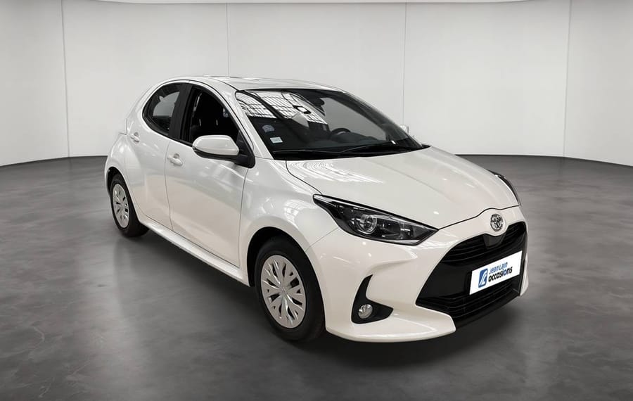 Choisissez votre toyota yaris chez CarGo Flex