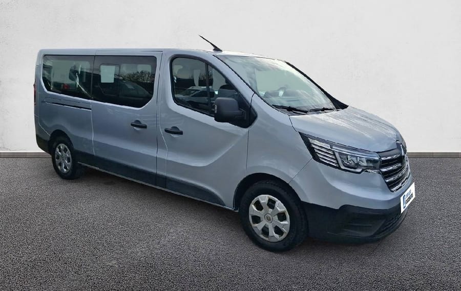 Choisissez votre renault traficcombi chez CarGo Flex
