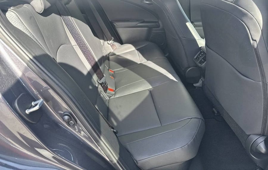 Choisissez votre lexus ux chez CarGo Flex