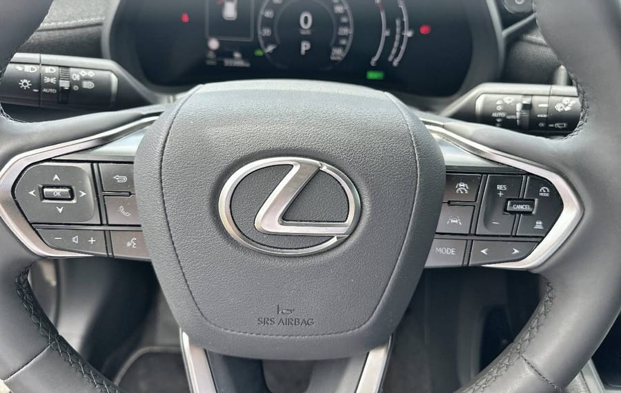 Choisissez votre lexus lbx chez CarGo Flex