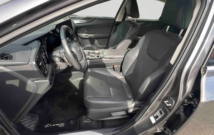 Choisissez votre lexus nx chez CarGo Flex
