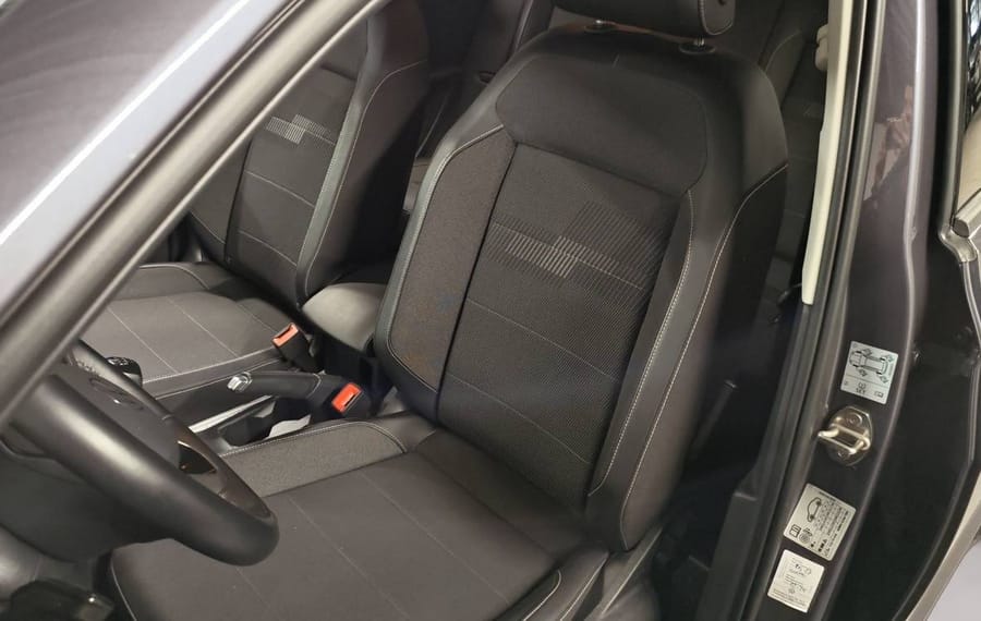 Choisissez votre volkswagen tcross chez CarGo Flex