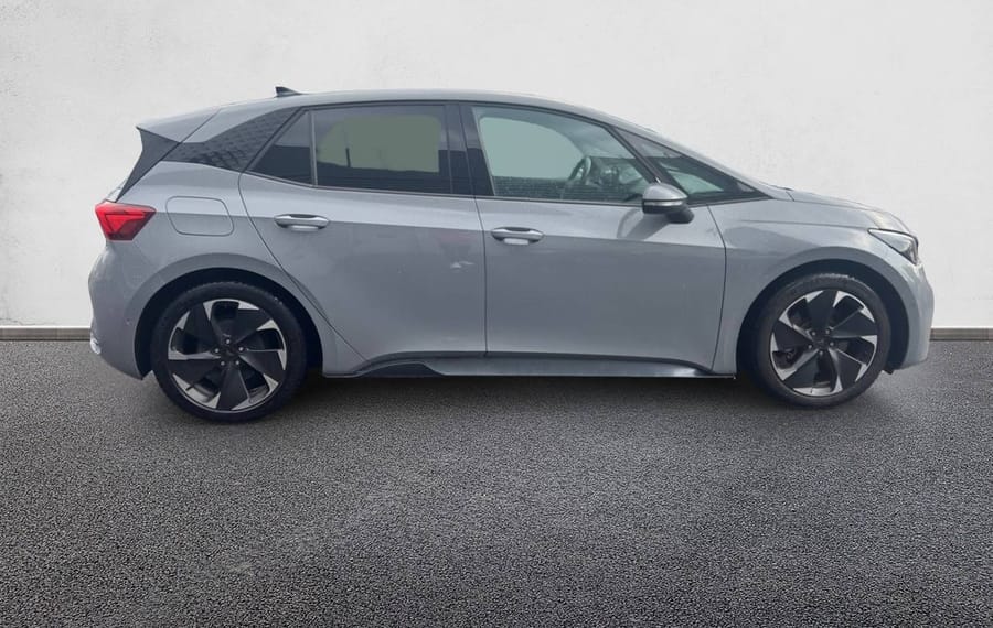 Choisissez votre cupra bornelectrique chez CarGo Flex