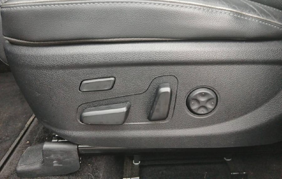 Choisissez votre hyundai santafe chez CarGo Flex