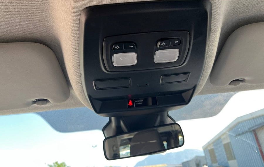 Choisissez votre renault traficcombi chez CarGo Flex