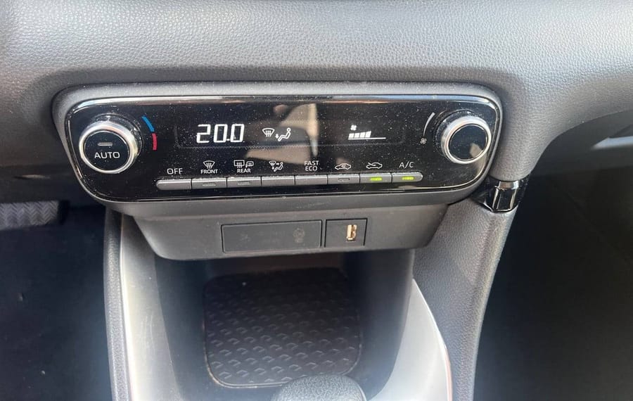 Choisissez votre toyota yaris chez CarGo Flex