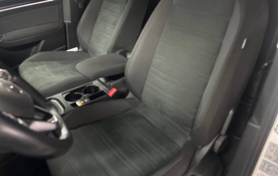 Choisissez votre volkswagen touran chez CarGo Flex