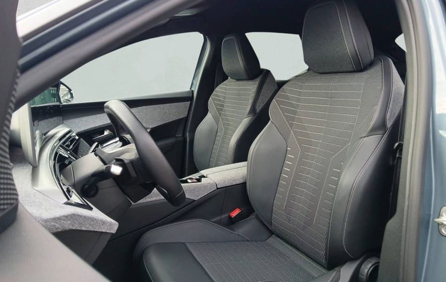 Choisissez votre peugeot 3008 chez CarGo Flex