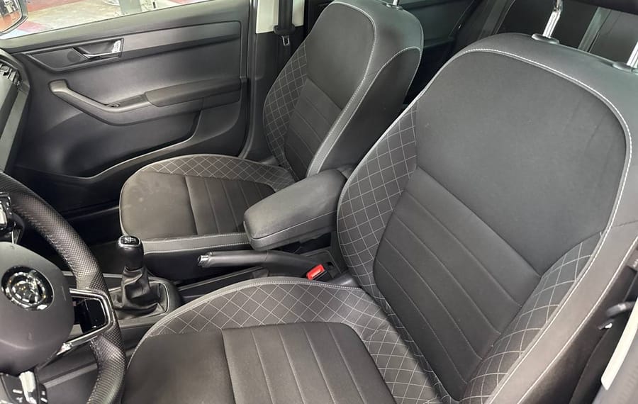 Choisissez votre skoda fabiabreak chez CarGo Flex