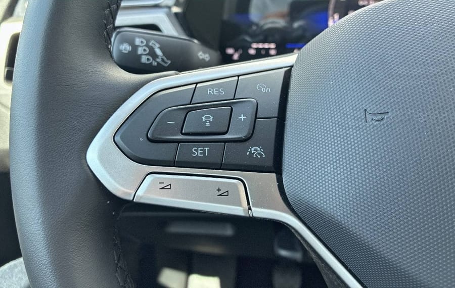 Choisissez votre volkswagen touran chez CarGo Flex