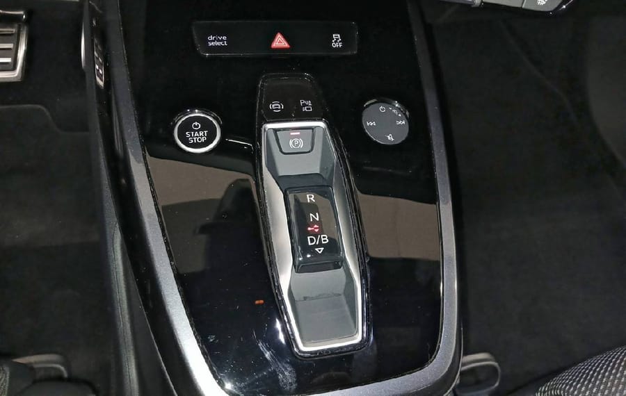 Choisissez votre audi q4electrique chez CarGo Flex