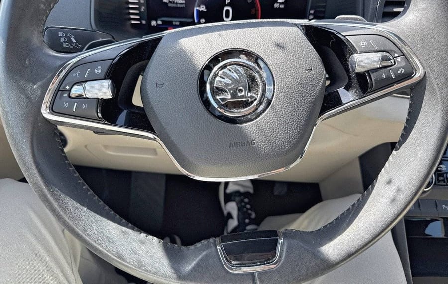 Choisissez votre skoda karoq chez CarGo Flex