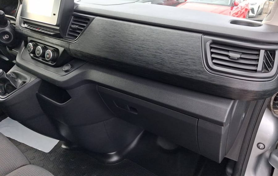 Choisissez votre renault traficcombi chez CarGo Flex