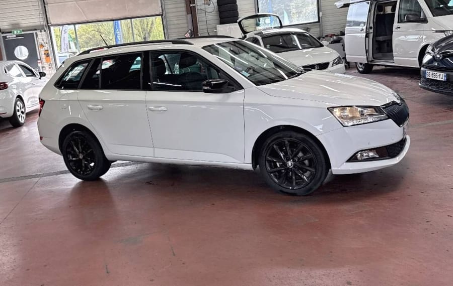 Choisissez votre skoda fabiabreak chez CarGo Flex