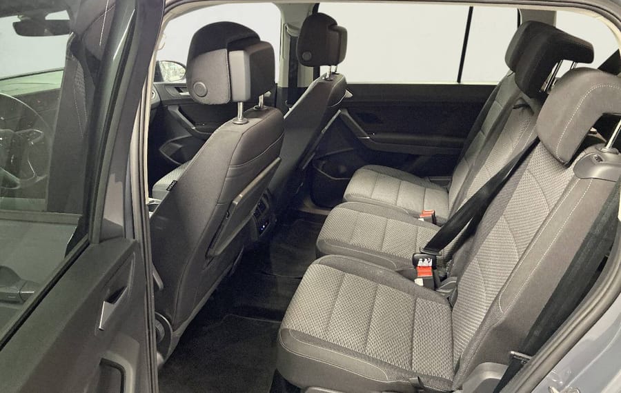 Choisissez votre volkswagen touran chez CarGo Flex
