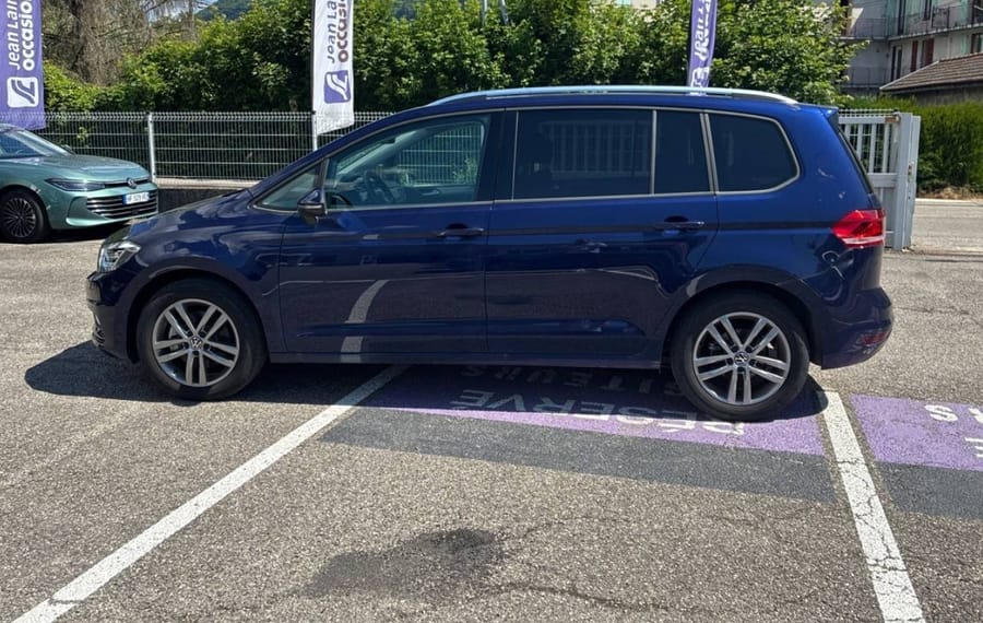 Choisissez votre volkswagen touran chez CarGo Flex