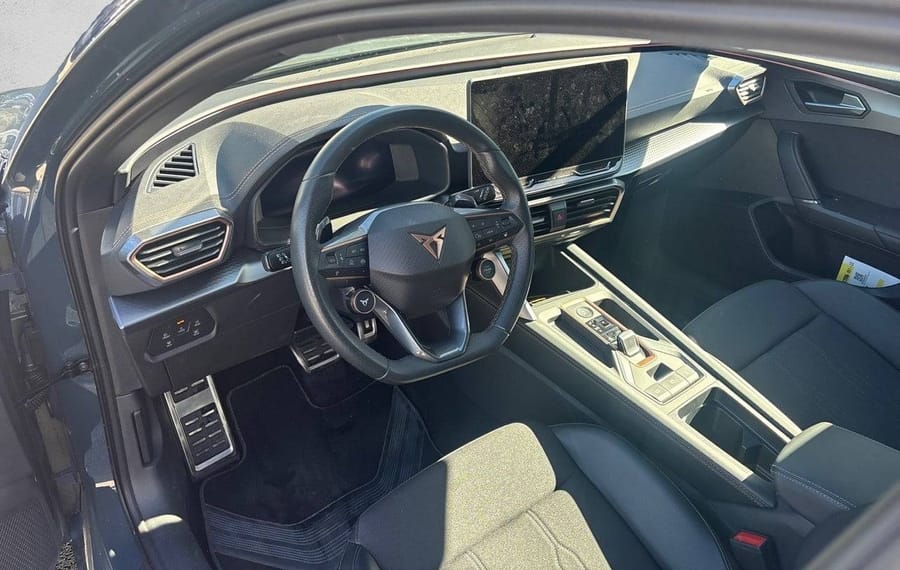 Choisissez votre cupra leon chez CarGo Flex