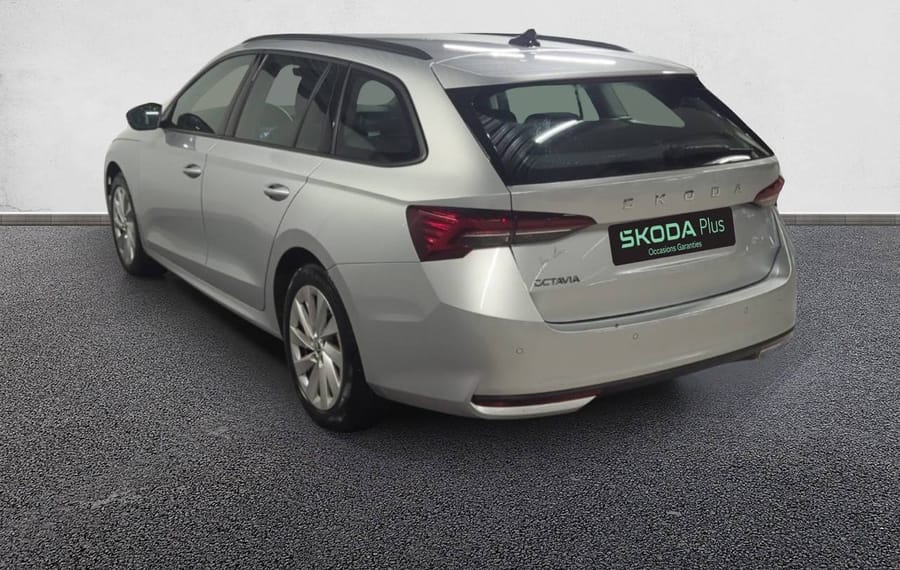 Choisissez votre skoda octaviabreak chez CarGo Flex