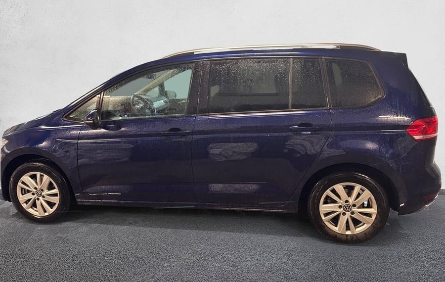Choisissez votre volkswagen touran chez CarGo Flex