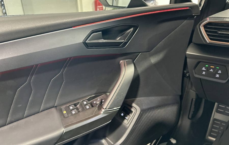 Choisissez votre cupra leonbreak chez CarGo Flex