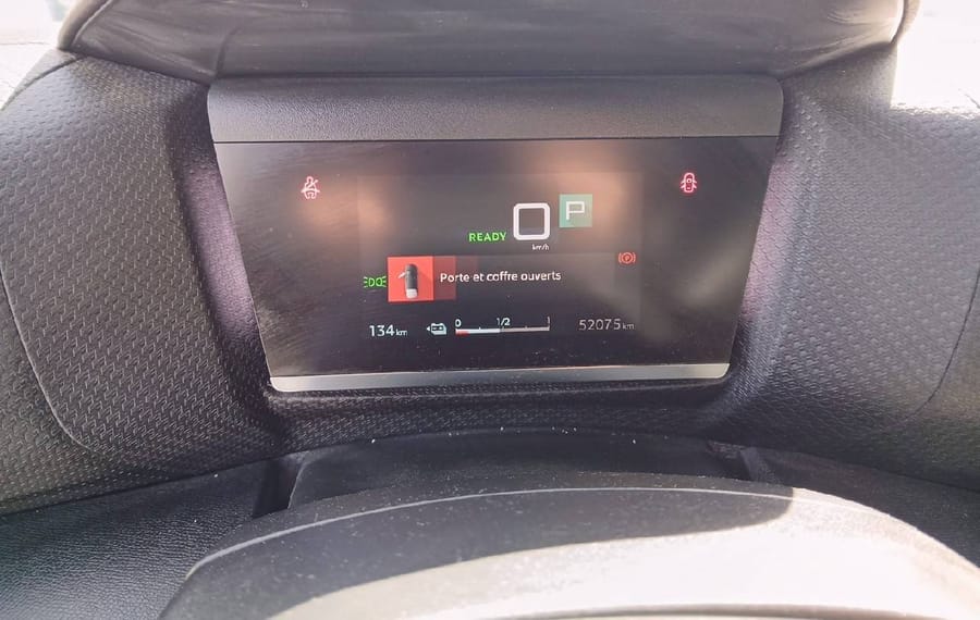Choisissez votre citroen c4electrique chez CarGo Flex