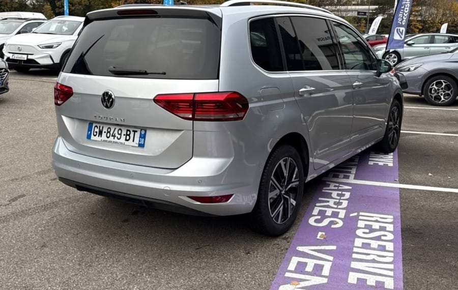 Choisissez votre volkswagen touran chez CarGo Flex